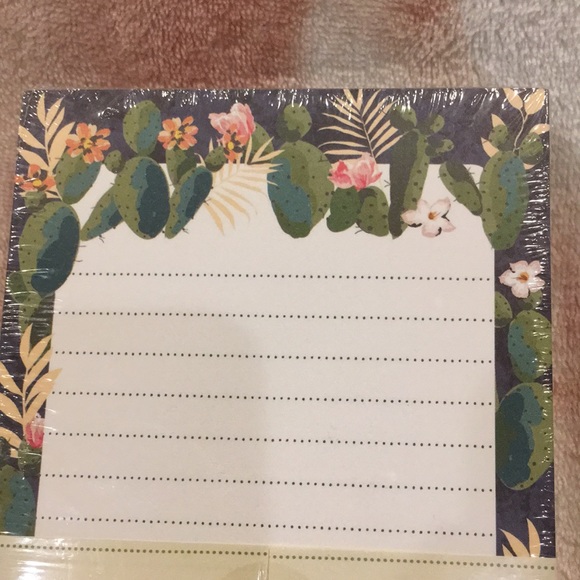 Blooming Desert Cactus Succulent Note Pads Set of Two full size 70 sheets ea NWT - Picture 6 of 11